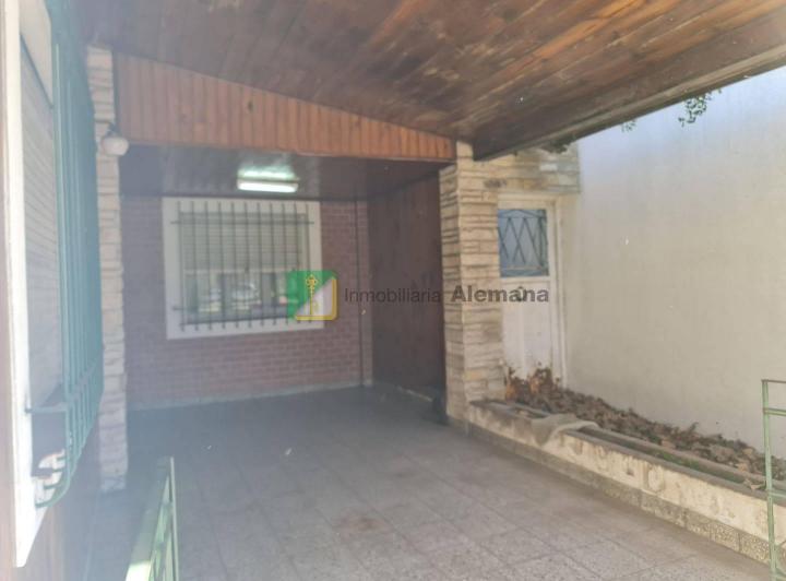 Casa 1 dormitorio. | C 69 BOLIVIA 3564 3