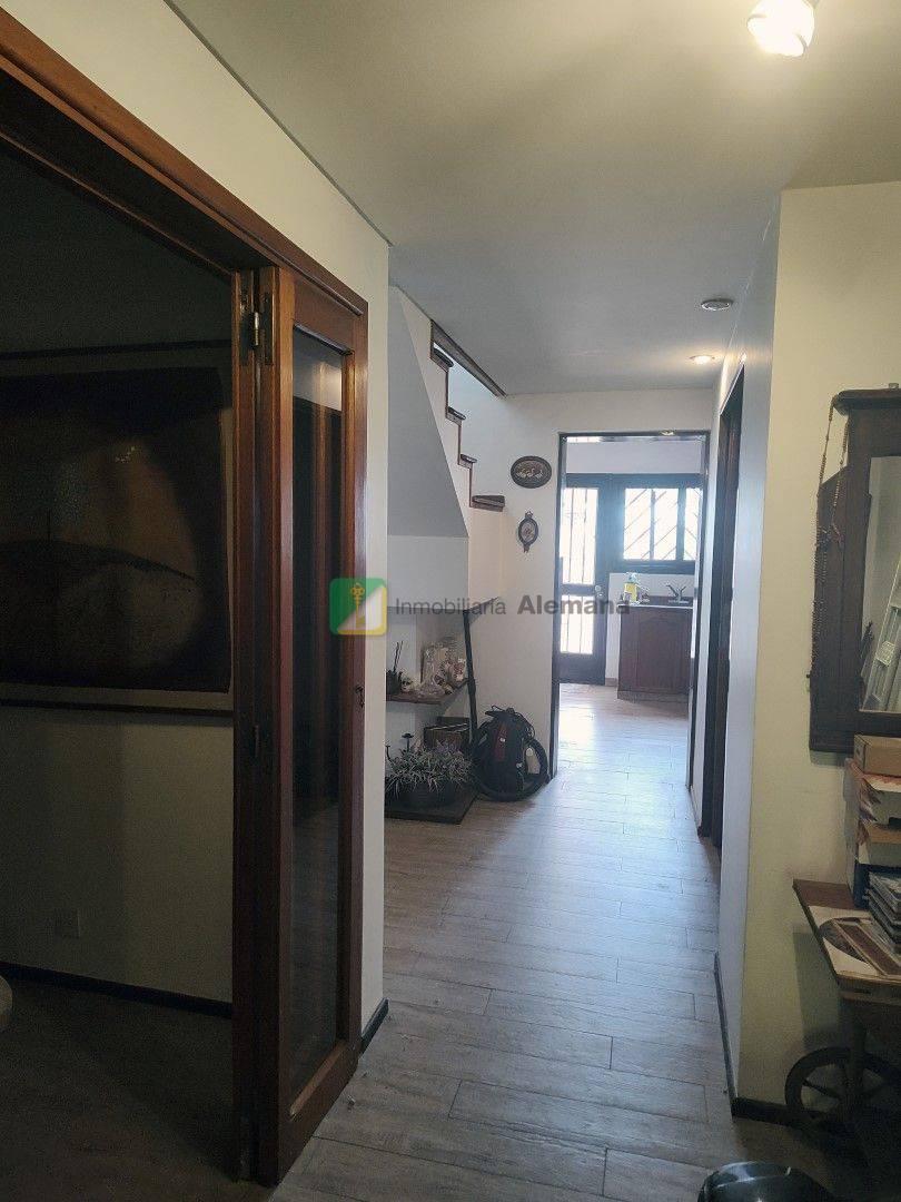Foto de Venta - Casa - 6 amb - Villa Ballester, imagen 2