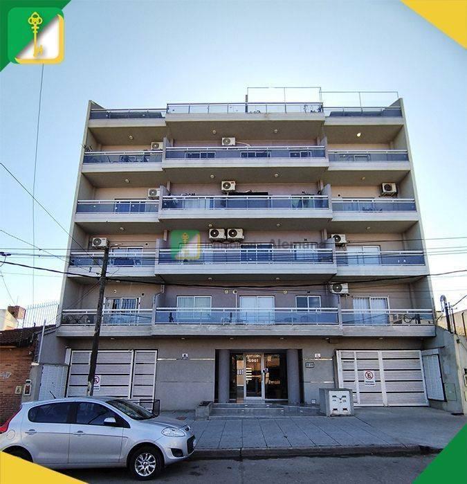 Departamento 1 dormitorio. | C 75 ARTIGAS 6961