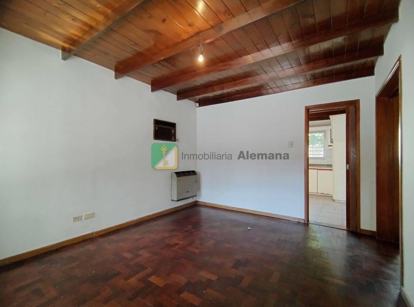 Casa 2 dormitorios. | C 112 LOPEZ VICENTE 3574