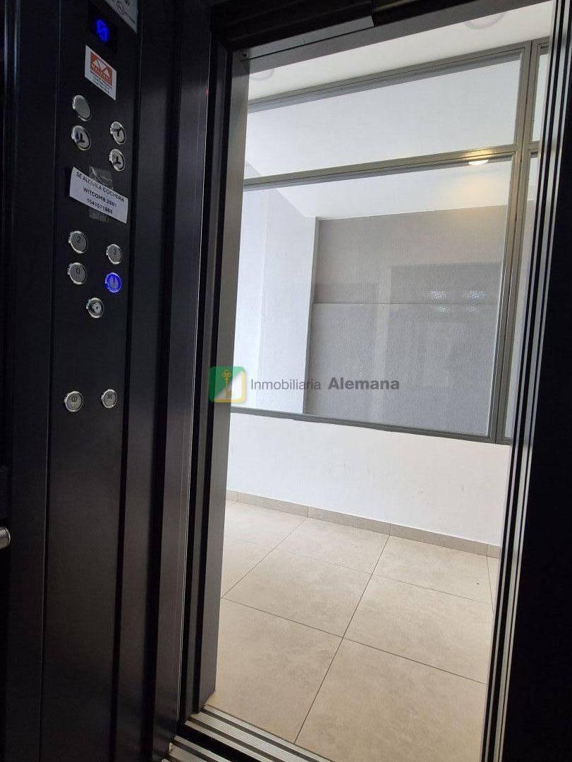Foto de Alquiler - Departamento 2 amb con cochera - Villa Ballester, imagen 3