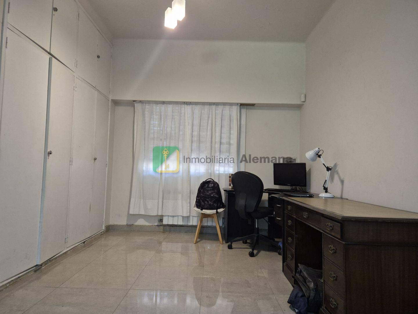Foto de Venta - Casa - 4 ambientes - Jose Leon Suarez, imagen 2