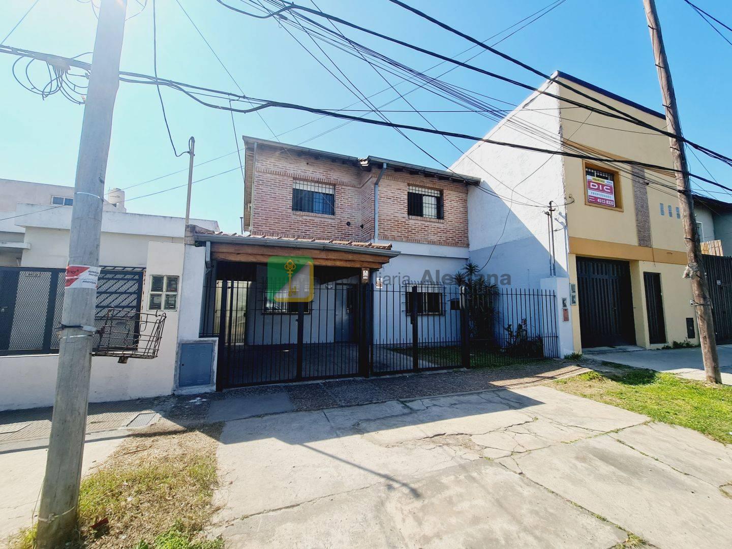 Foto de Venta - Casa - 4 amb - San Isidro - Villa Adelina, imagen 3
