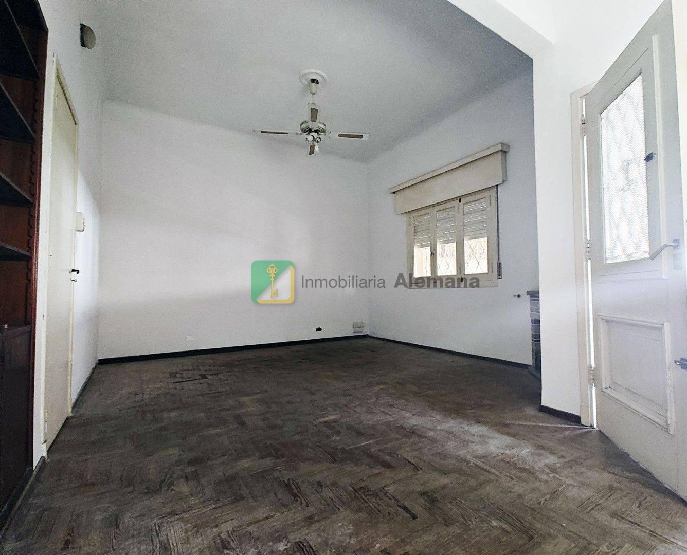 Foto de Venta - PH al frente - 5 amb - Villa Ballester, imagen 2
