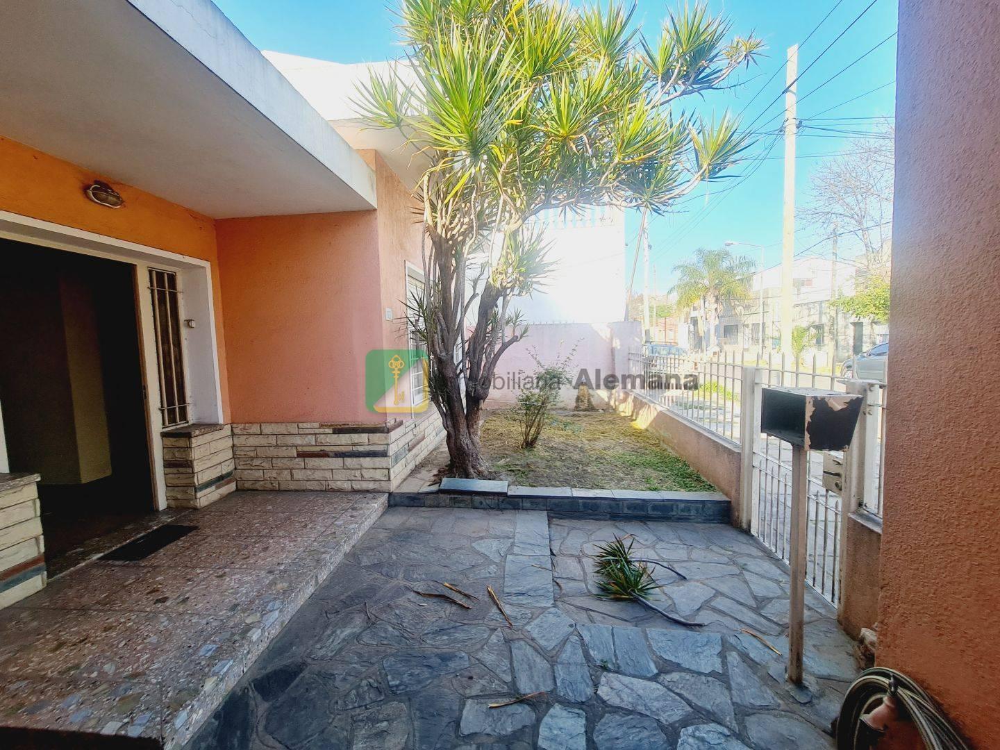 Foto de Casa 4 ambientes 2 dormitorios. | FRAY LUIS BELTRAN 1832, imagen 2