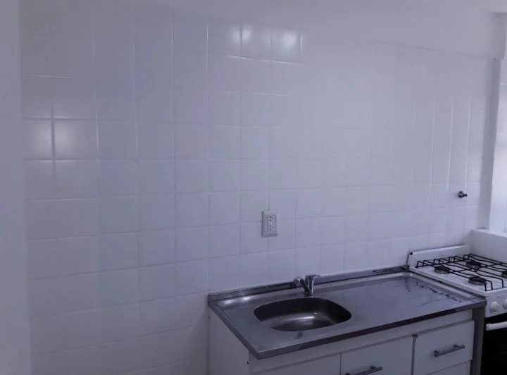 Monoambiente c/cocina y baño completo Super luminoso 5