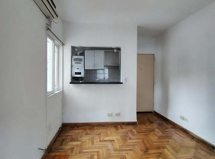 Blanco Encalada al 2100 entre Arcos y Cuba. 2 ambientes en alquiler,  2