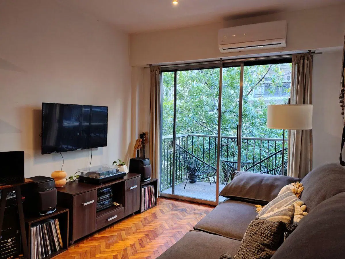 Alquiler 2 Ambientes con balcon al frente, 44m2 totales. Aguero 1680, Barrio Norte. 2