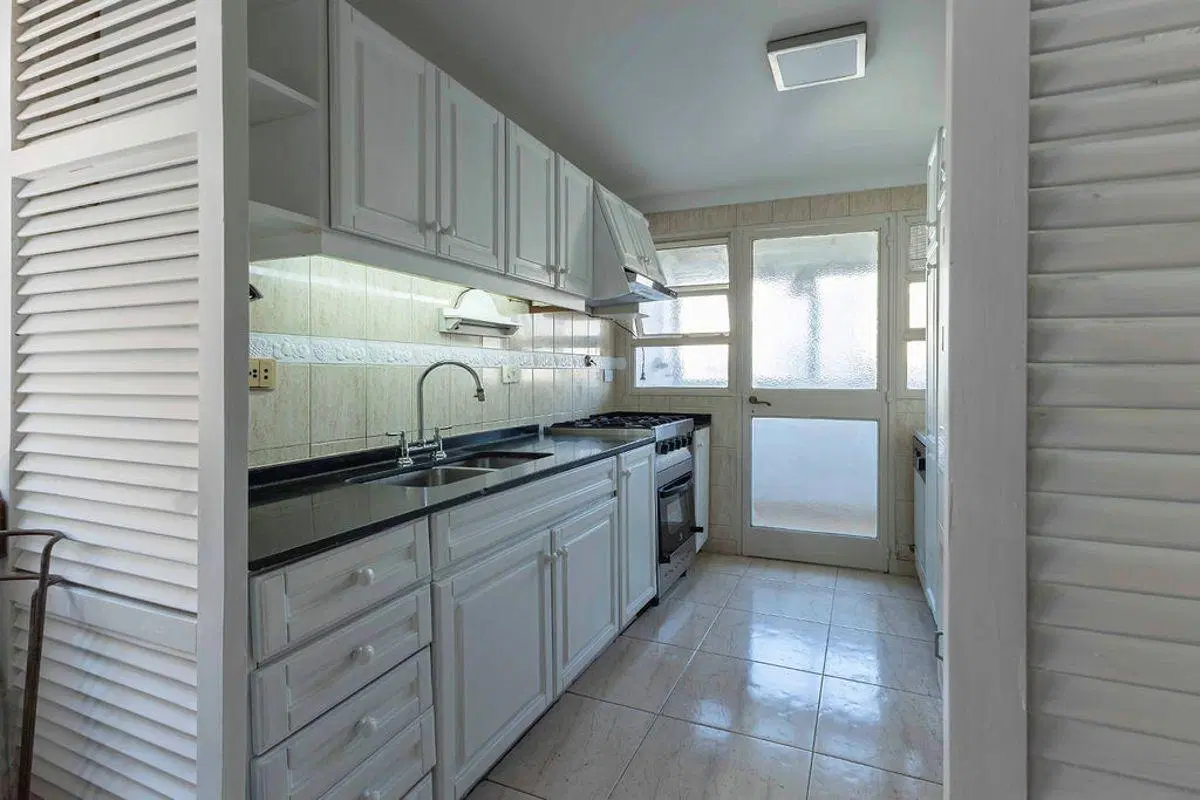 Departamento 103m2 con 3 dormitorios en Venta en Belgrano, Cochera fija y baulera 8