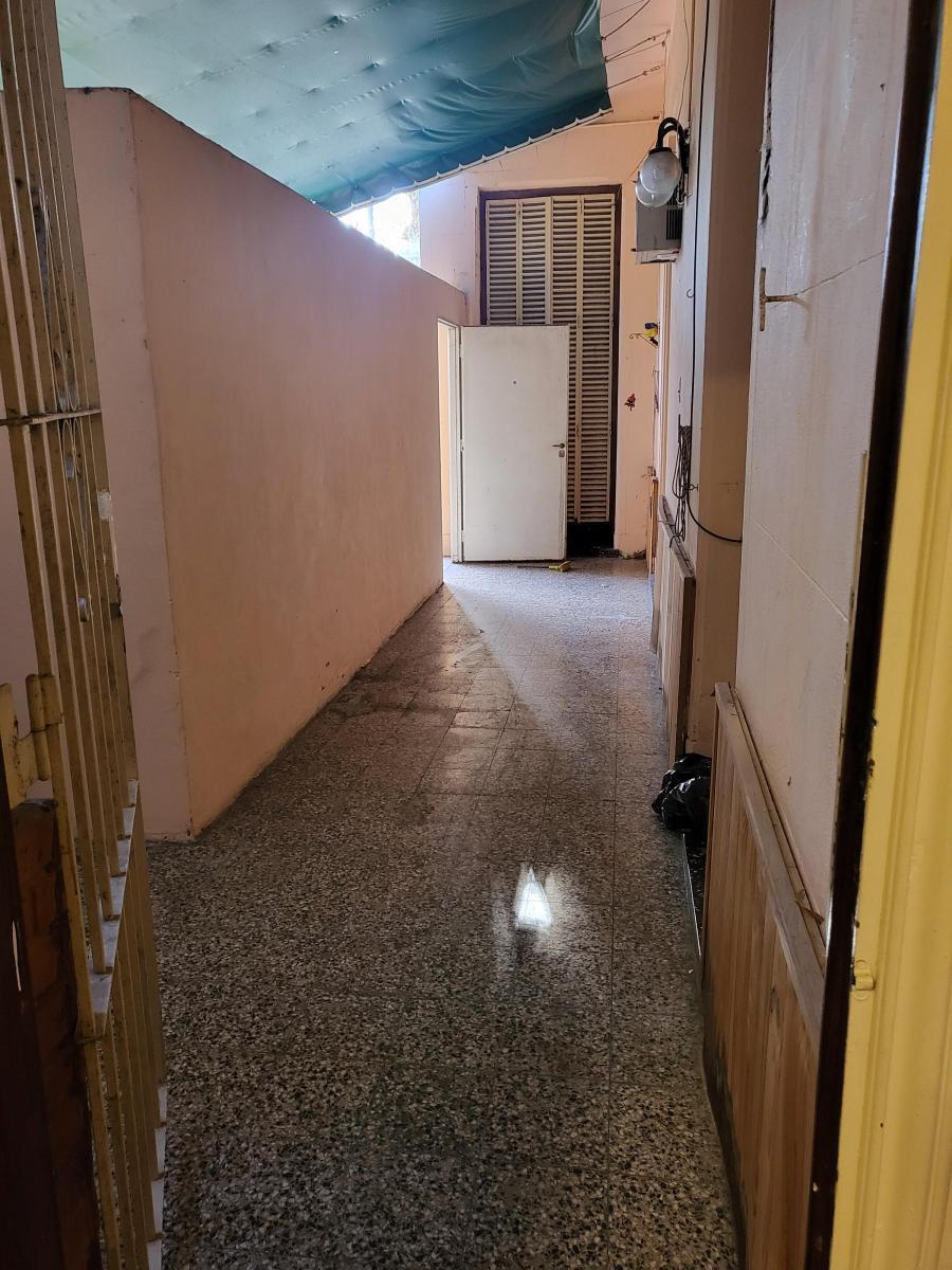Vendo en Mataderos. Sobre Lote Propio. 2 Viviendas + Local. Garage y Jardín 3