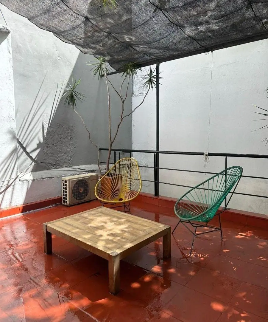 Alquiler Temporario en Palermo. Amplio Departamento de 2 Ambientes, con Patio. 3