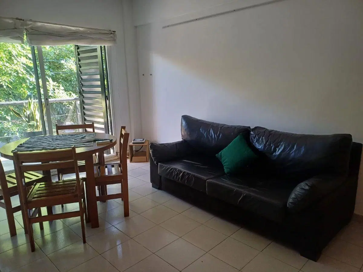 Alquilo Temporario en San Telmo. Departamento de 1 ambiente dividido, al frente. 2 PAX 8