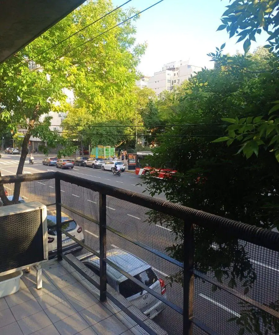 Alquilo Temporario en San Telmo. Departamento de 1 ambiente dividido, al frente. 2 PAX 2