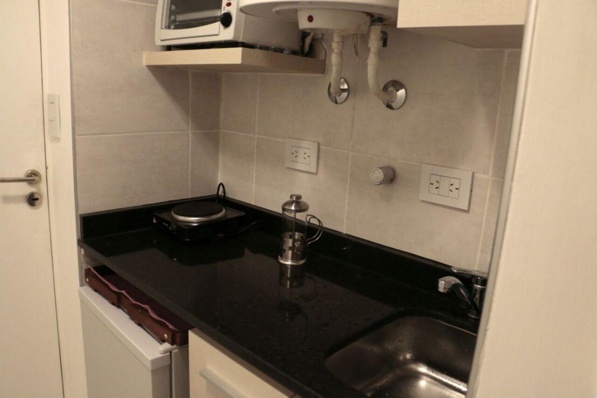 Foto de Venta en Recoleta. Amplio Departamento Monoambiente., imagen 1