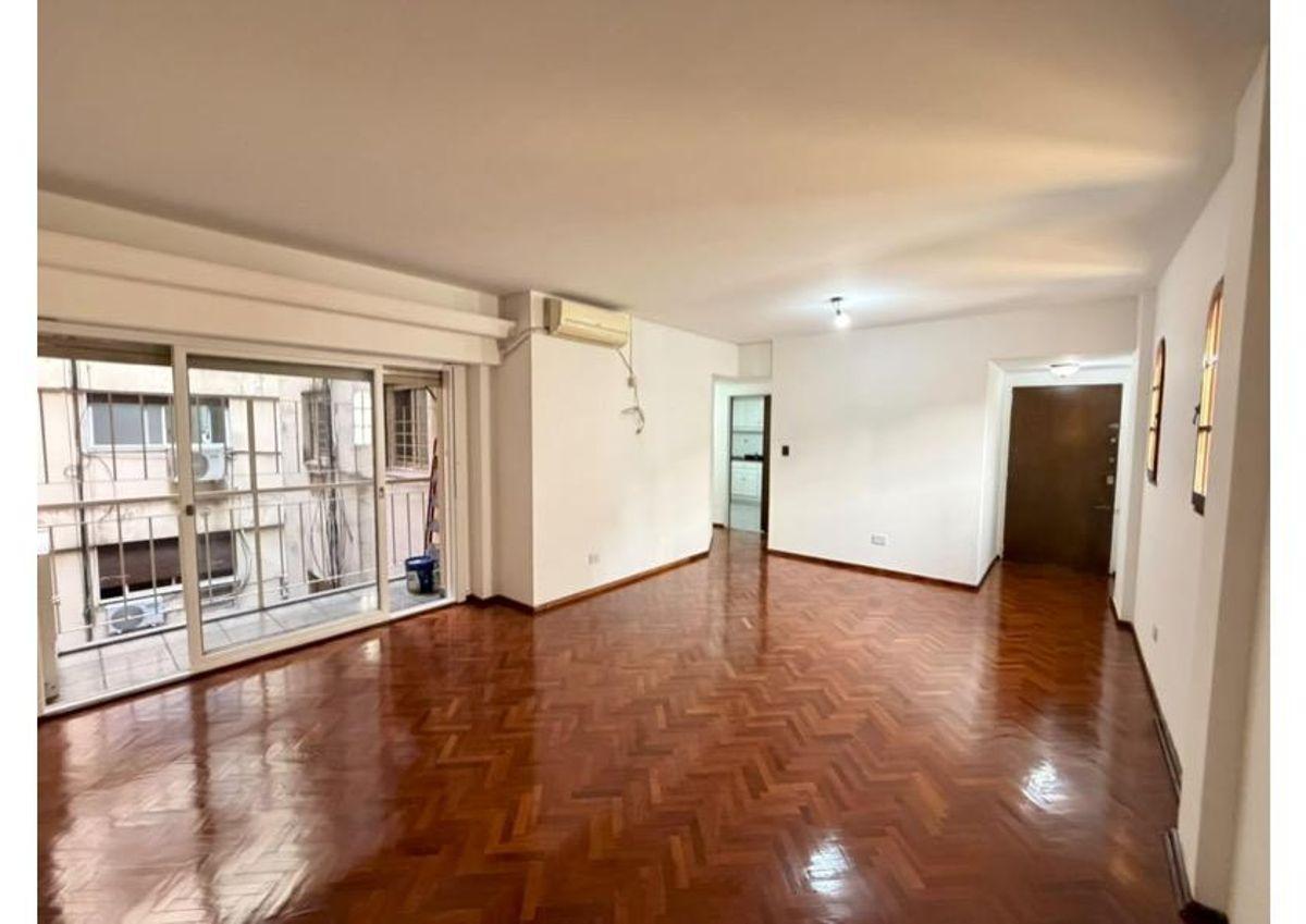 Foto de Alquiler Temporario en Belgrano. Semipiso de 4 Ambientes con Balcón, imagen 1