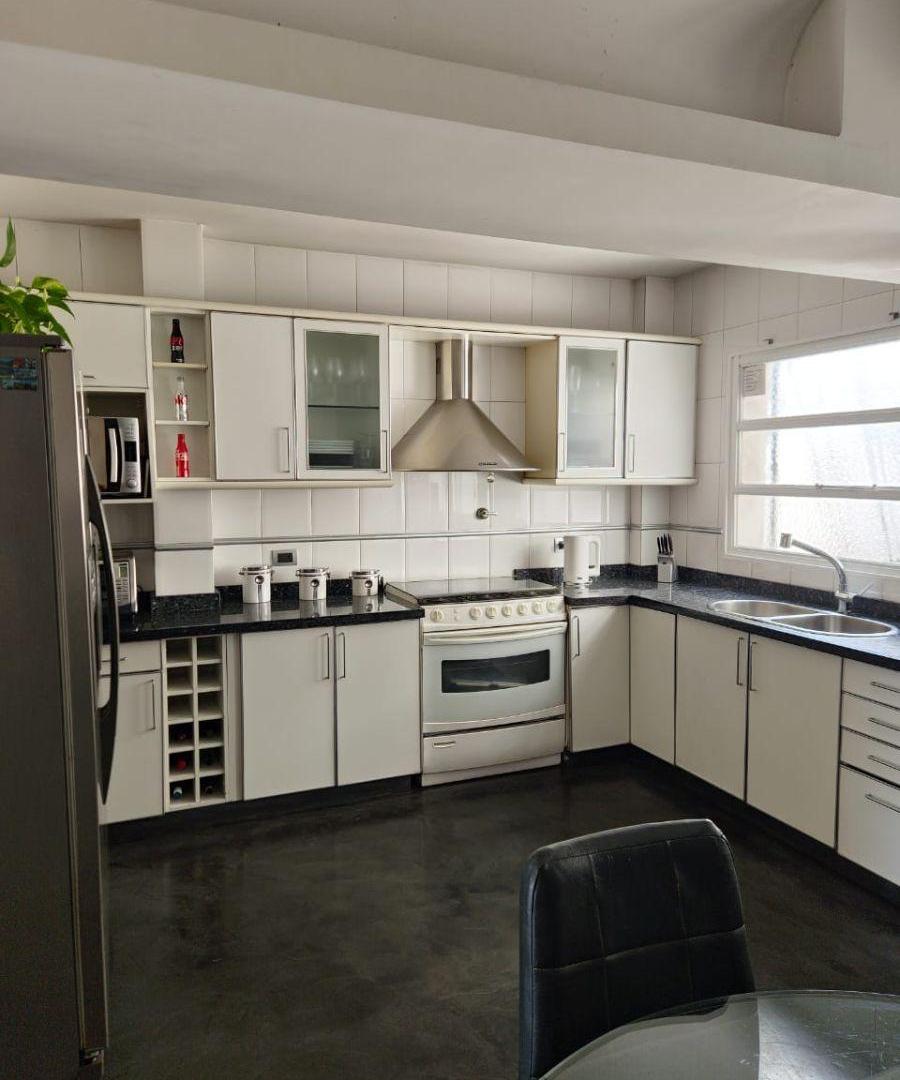 Foto de Venta en Caballito. Dúplex de 4 Ambientes. Balcón. Cochera., imagen 5
