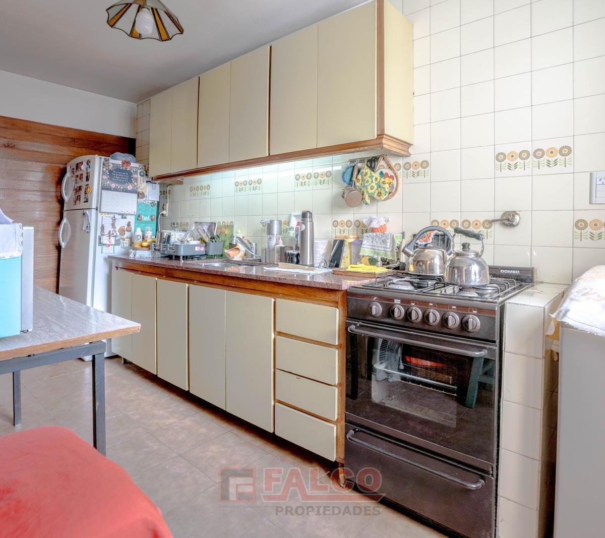 Departamento en Parque Avellaneda - 3 Ambientes con Balcon Frente - Bajas Expensas 2