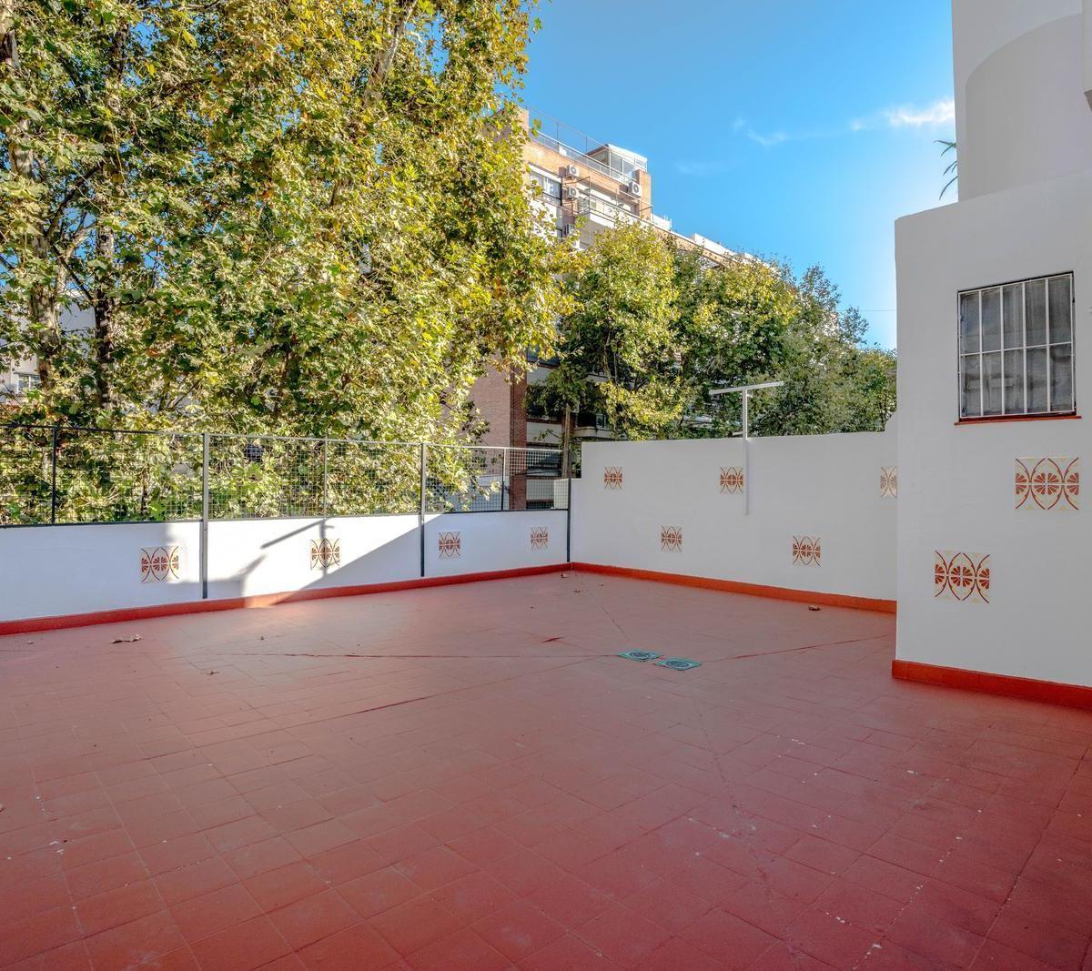 Casa en Lote Propio - Ramon Falcon 1800 (Entre Av Carabobo y Pumacahua) 2