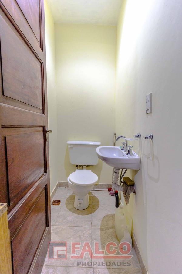 Casa 5 Amb - Lote 8,66 m X 27,50 m - Cochera - 2 Plantas - Dos Viviendas 2
