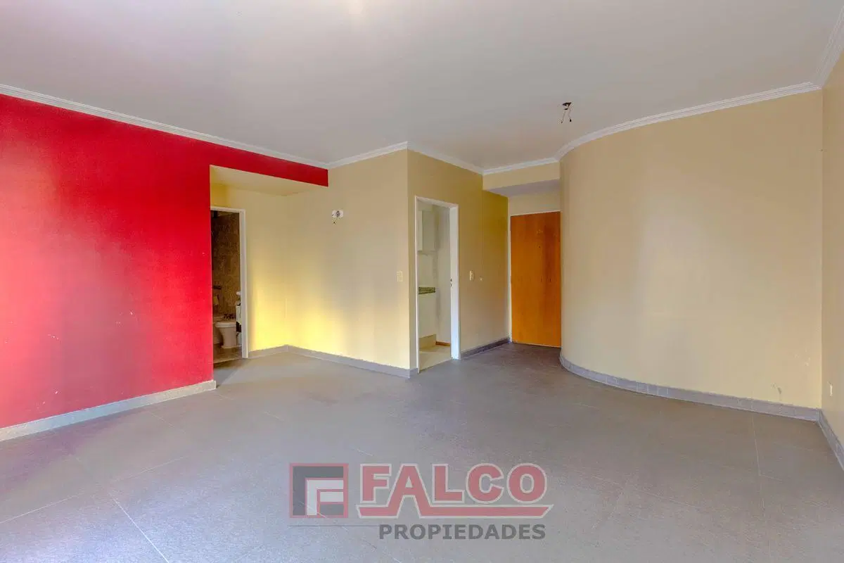 Thorne 400 y Jose Bonifacio - 2 amb - cfte con balcon - Cochera y baulera 5