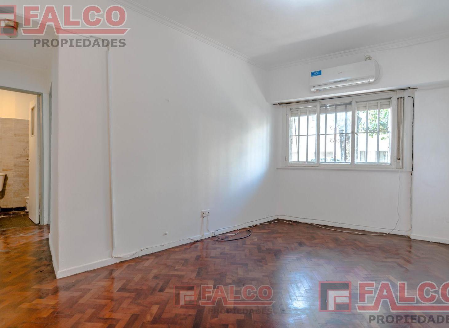 Departamento en Caballito - PB al frente con patio - Formosa 700 y Alberdi