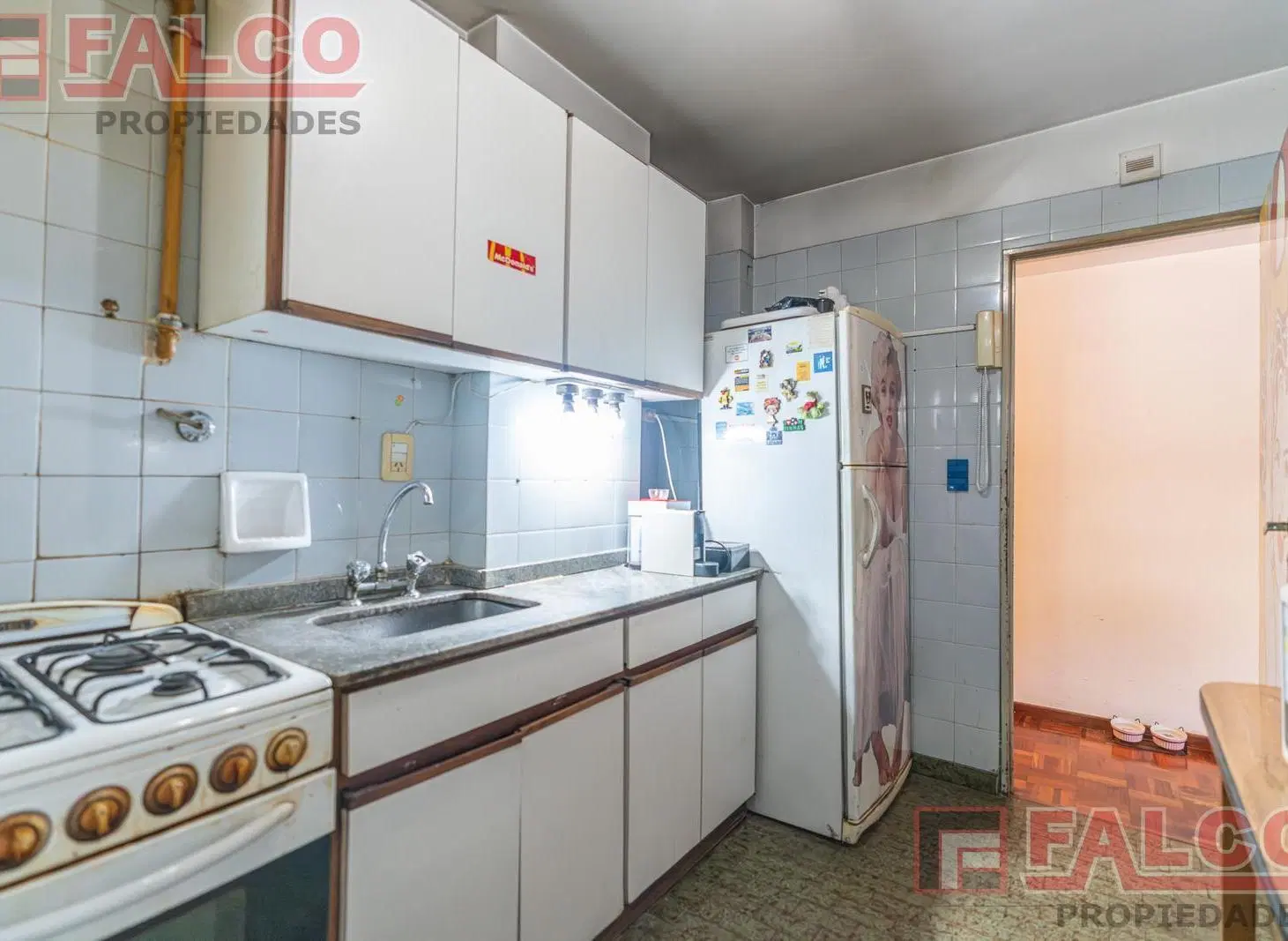 Departamento en Parque Chacabuco - 3 ambientes en planta baja al frente 4