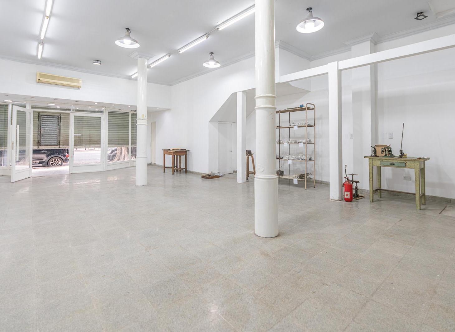 Foto de Local con vivienda en lote propio de 7,60m x 18m mas 1,80m x 10m. Con, imagen 4