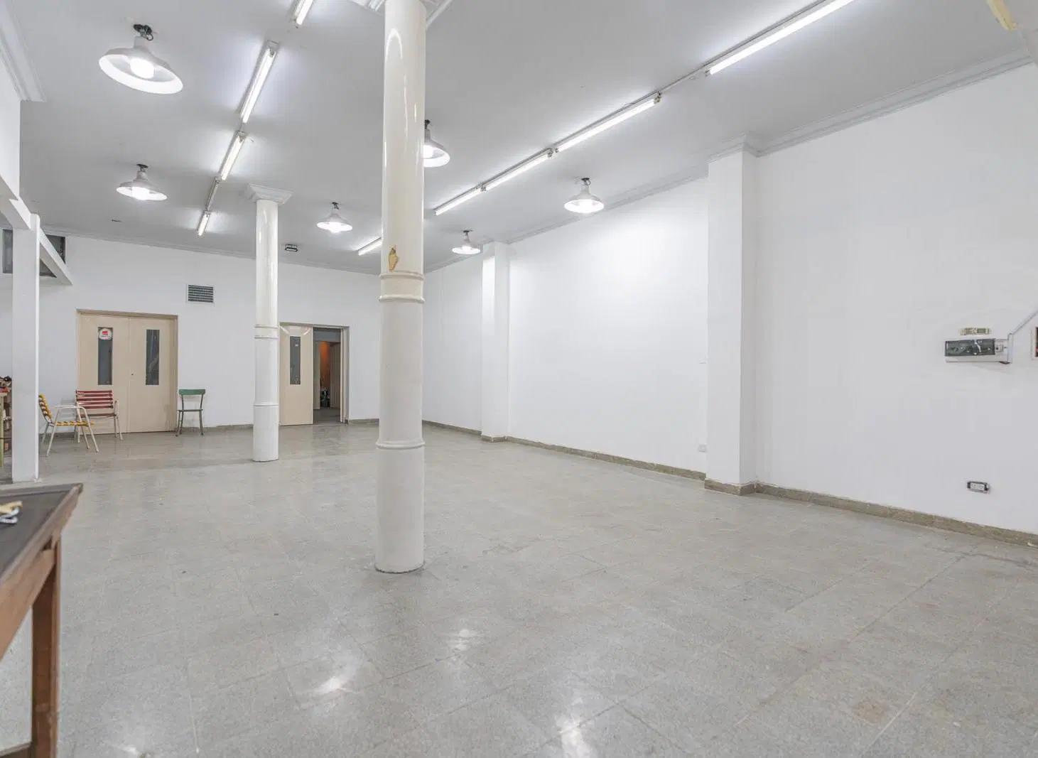 Local con vivienda en lote propio de 7,60m x 18m mas 1,80m x 10m. Con terraza 3