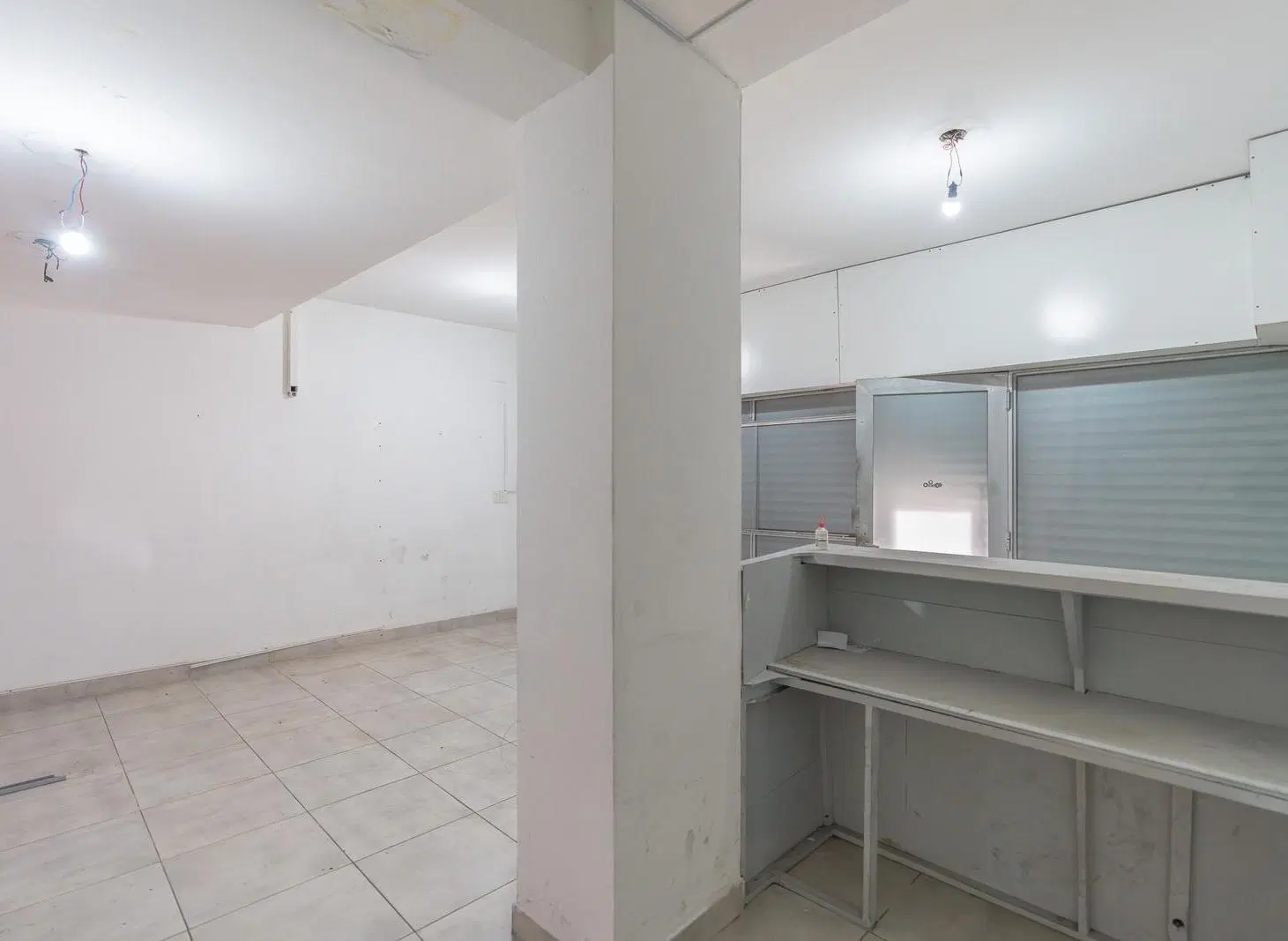 Curapaligue y Ramon Falcon - Local - 58 m2 5