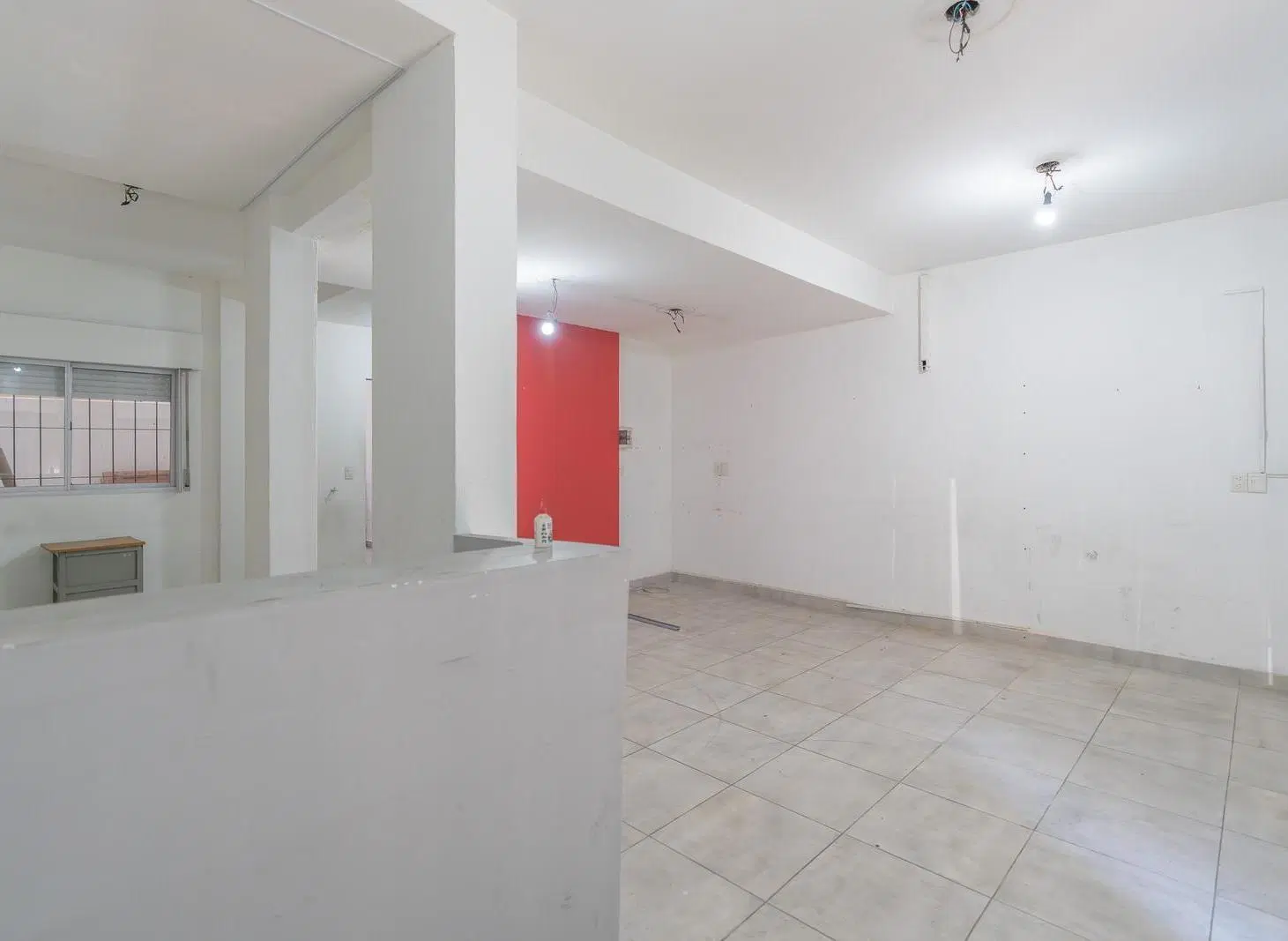 Curapaligue y Ramon Falcon - Local - 58 m2 4