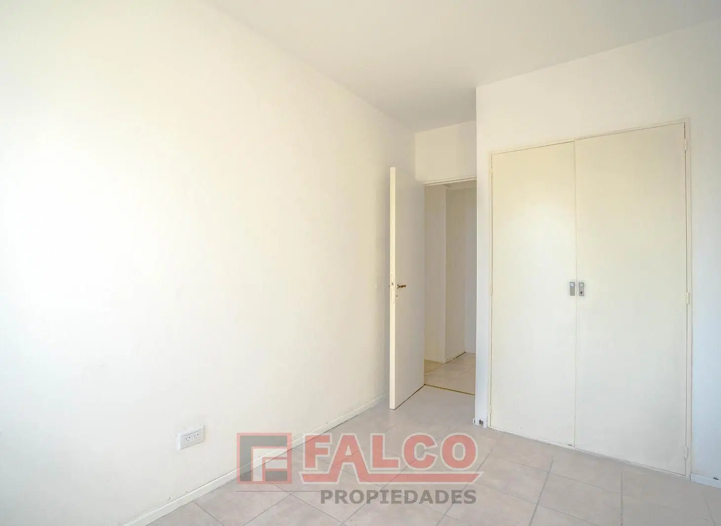 Departamento en Flores - 4 amb con cochera - Directorio 3000 5