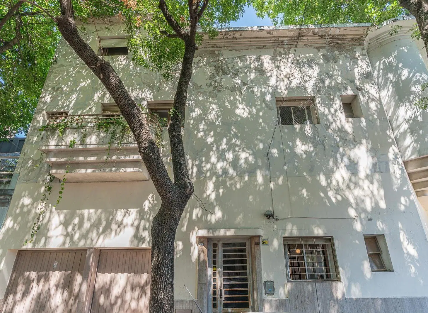 Departamento en Caballito - 3 ambientes en planta baja con cochera - apto profesional 2