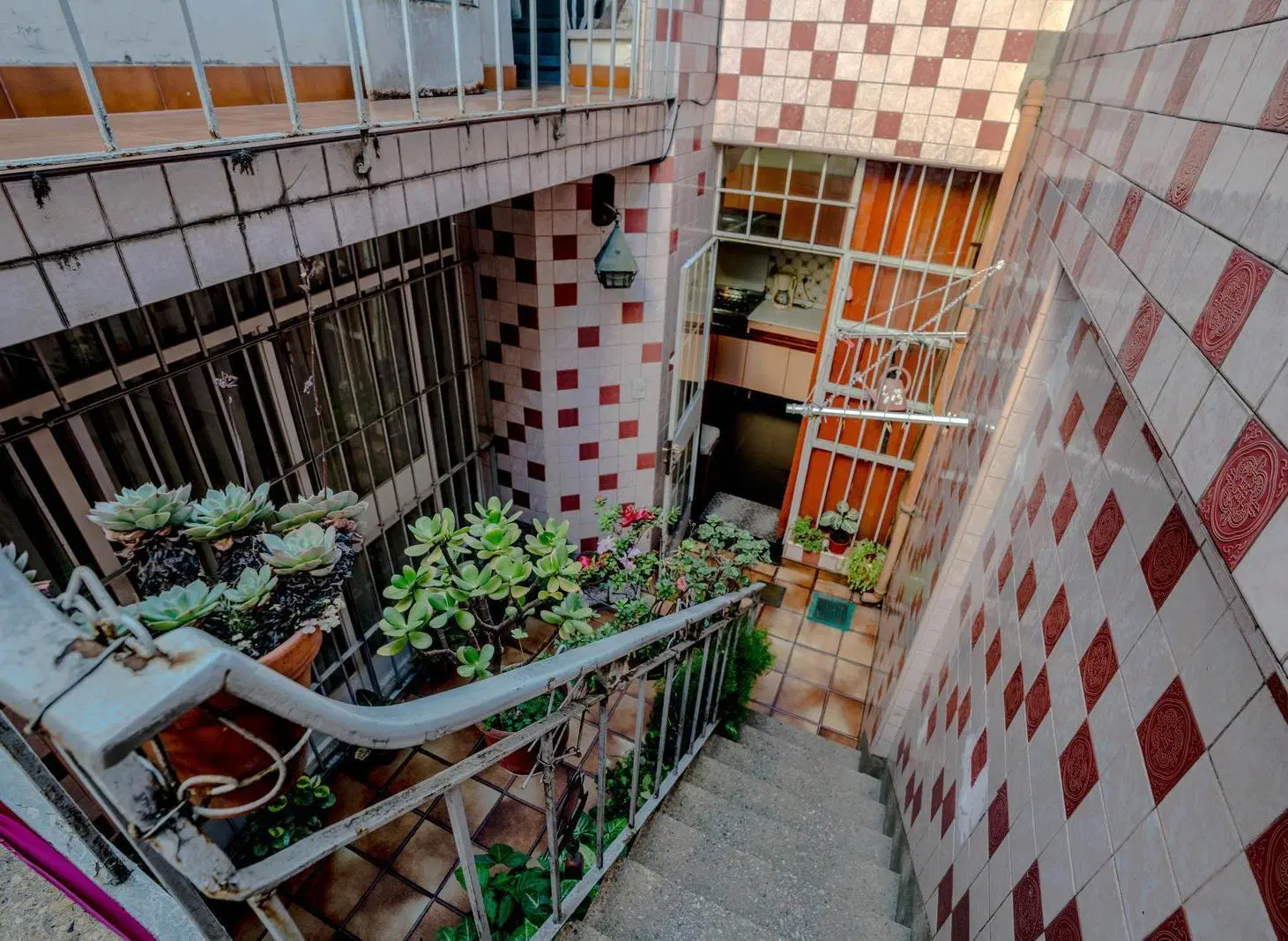 Casa en lote propio - Ramon Falcon 1800 (entre Av. Carabobo y Pumacahua) 2
