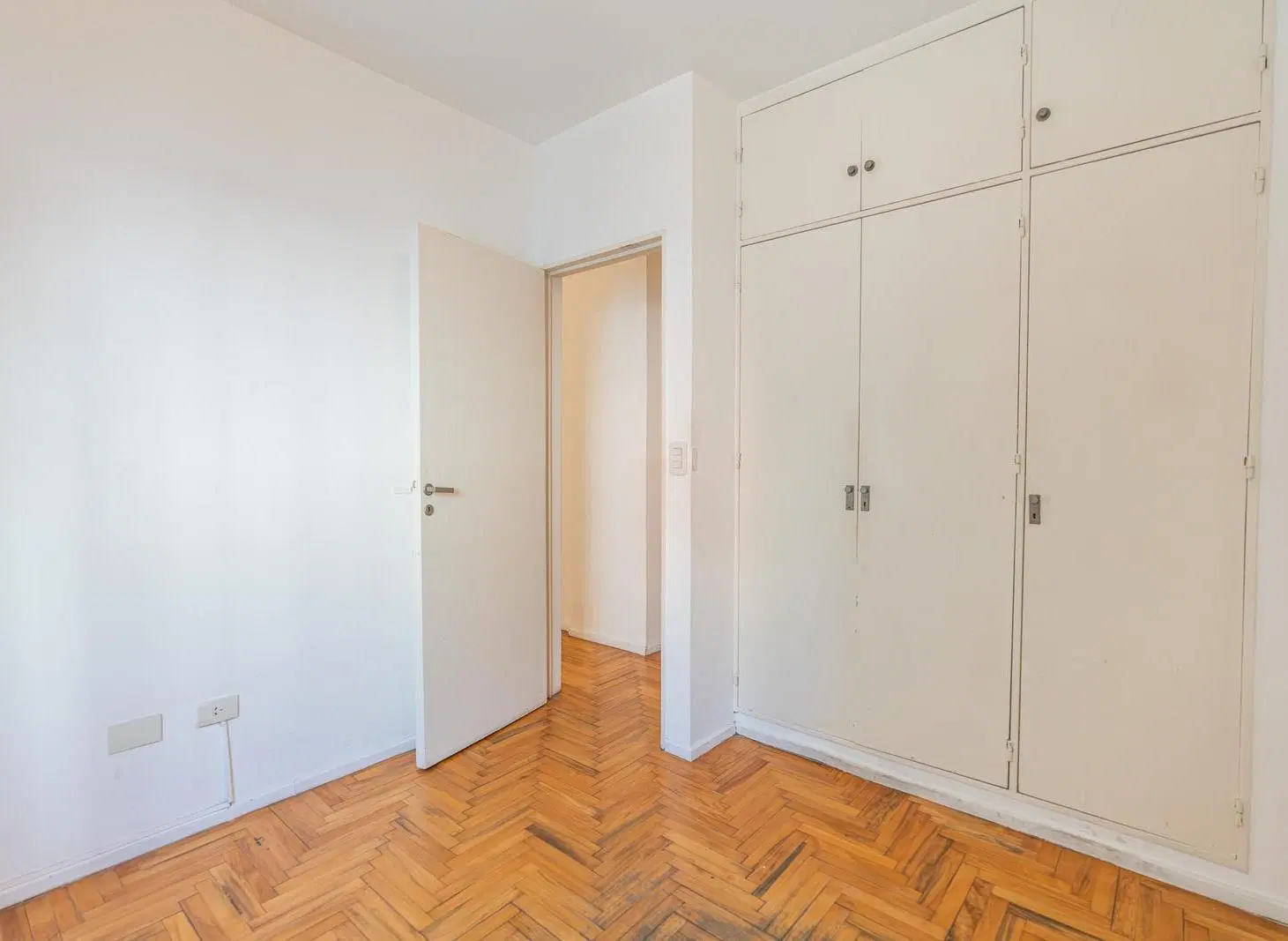 Dos ambientes interno - Edificio con Seguridad 24 hs - Apto profesional 5
