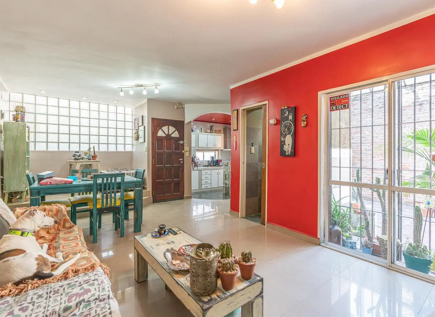 Casa - Reciclada a nuevo - Cochera p 2 autos - Terraza con qincho 3