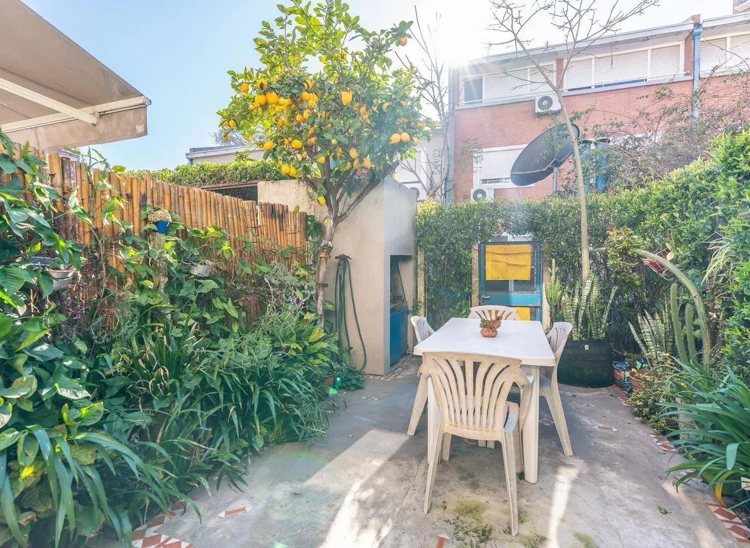 Casa en - Barrio cerrado - 5 amb - Pileta - Gimnasio 2