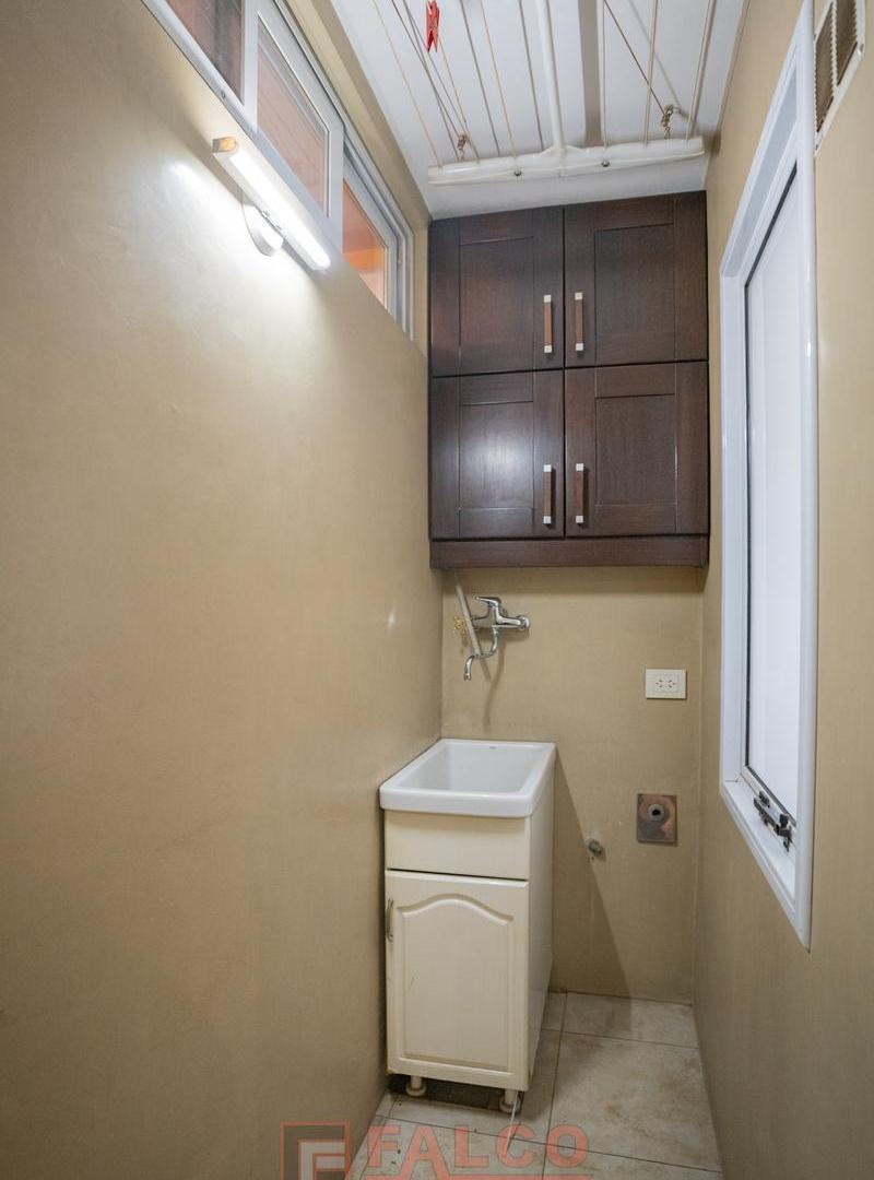 Foto de Departamento de 3 ambiente con dependencia remodelado, imagen 2