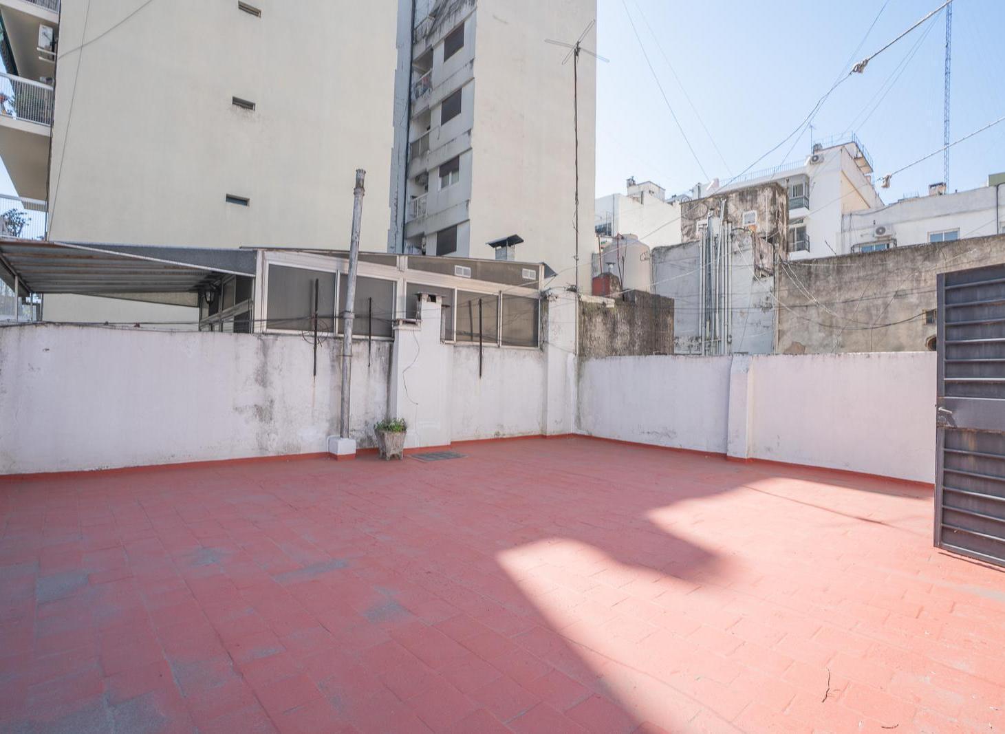 Foto de PH en Caballito - 4 ambientes con escritorio - terraza con parrilla-, imagen 2