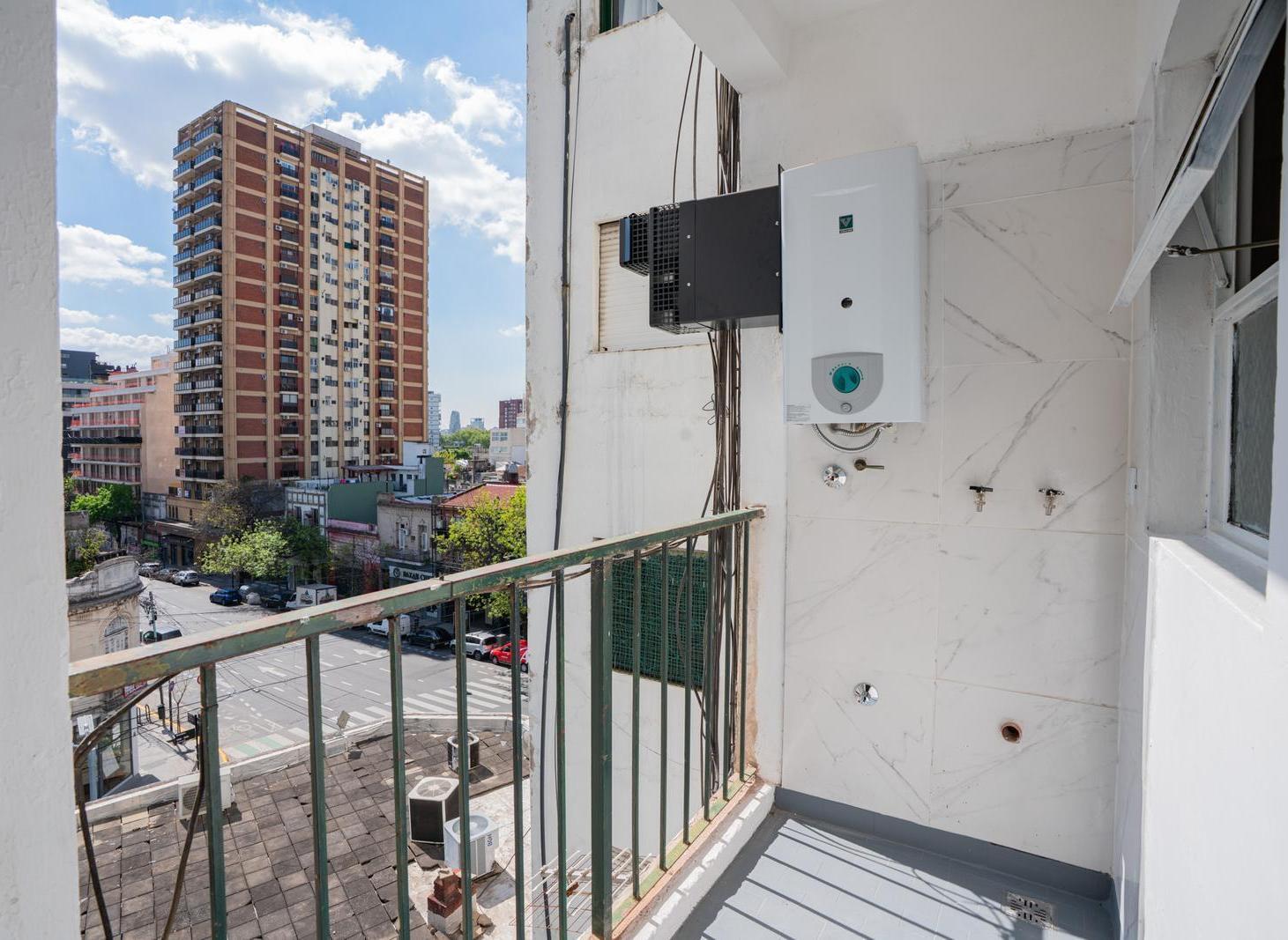Foto de Departamento de 2 ambientes refaccionado con balcon, imagen 2