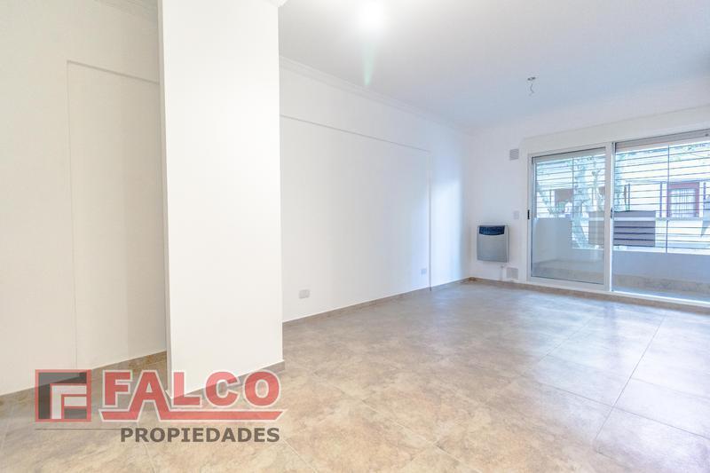 Foto de Moderno tres ambientes con balcon a la calle - 2 baños, imagen 1