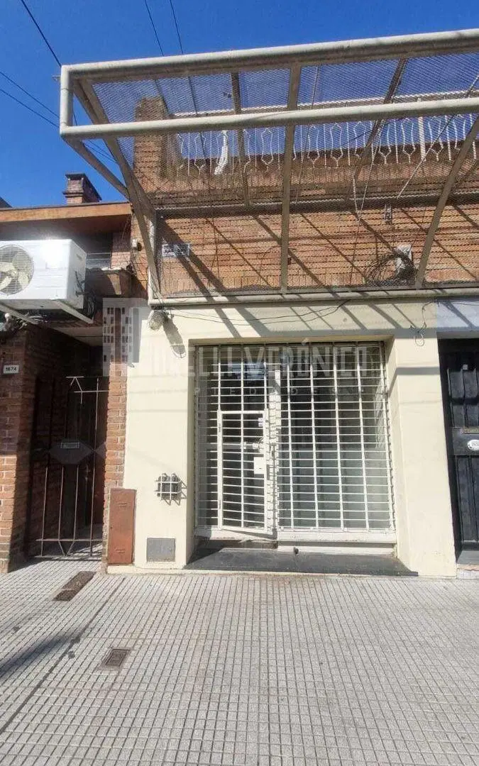 Local alquiler en Martinez 4