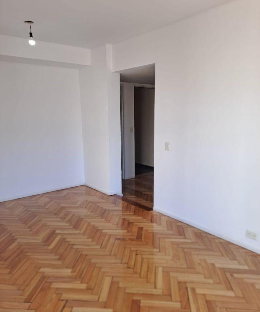 Foto de Gurruchaga y Corrientes, excel. 3 amb. c/ coch. fja, 7° fte, 66 m, imagen 4