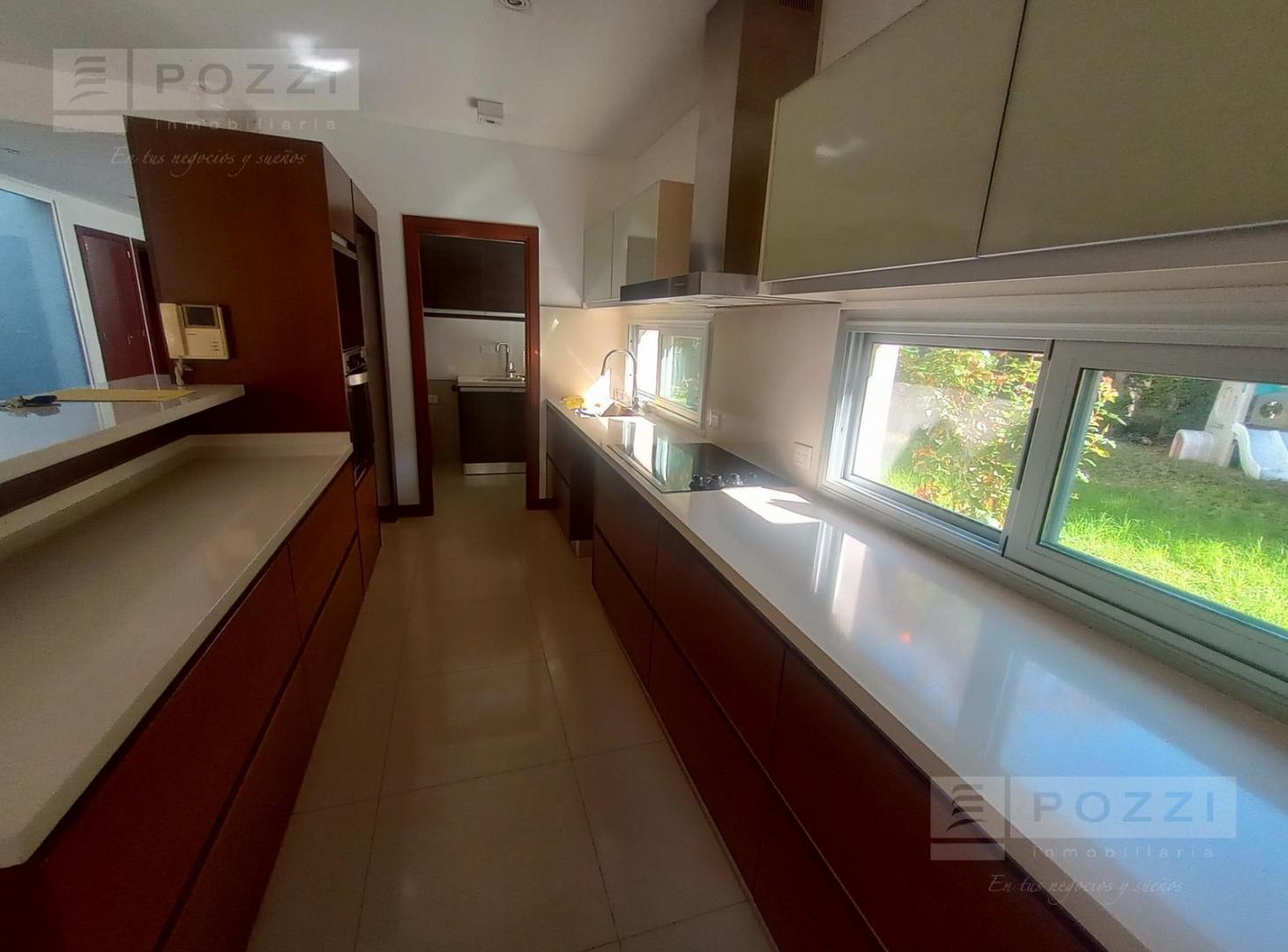 Foto de CASA 3 DORM - EXCELENTE CALIDAD – EXPENSAS BAJAS - Bello Horizonte, imagen 3