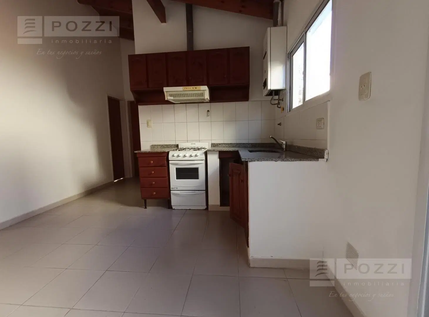 Casa 2 dorm y jardin en Bº Altos de Pacheco - Tigre - POZZI INMO 1