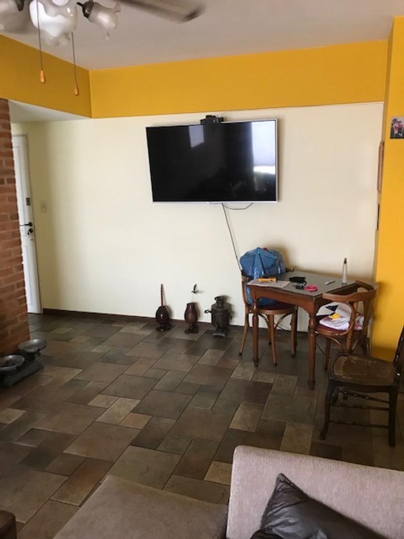 Foto de FRAGATA SARMIENTO N° 1605 - DEPTO. 3 AMB CON PATIO Y COCH, imagen 3