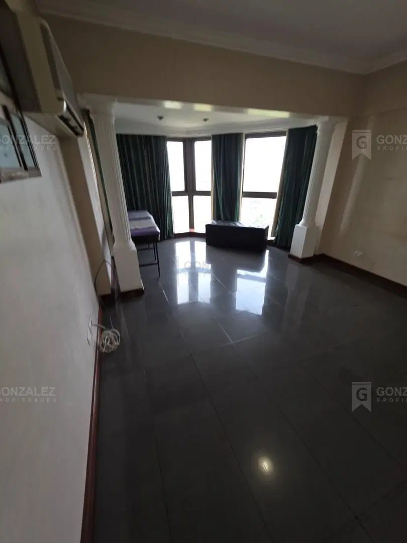 Departamento Semipiso en Venta en Pilar, G.B.A. Zona Norte 4