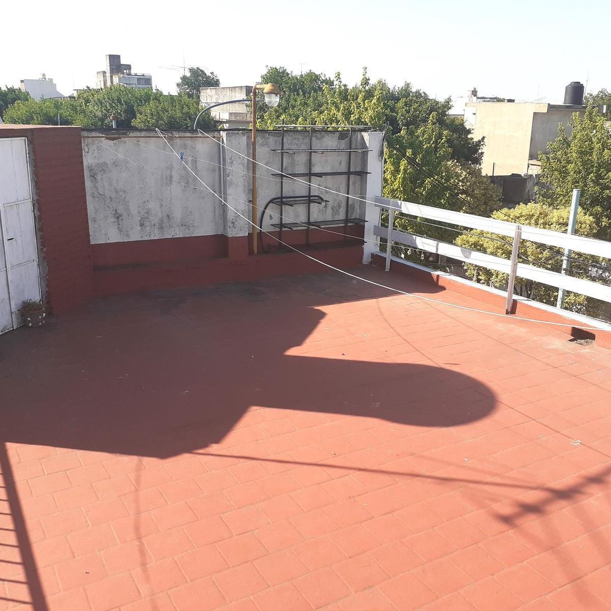 Venta Departamento PH de 4 Amb Al Frente 2