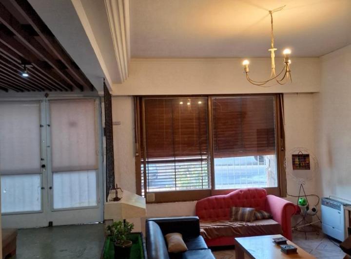 Venta  Departamento PH de 4 amb al Frente 3