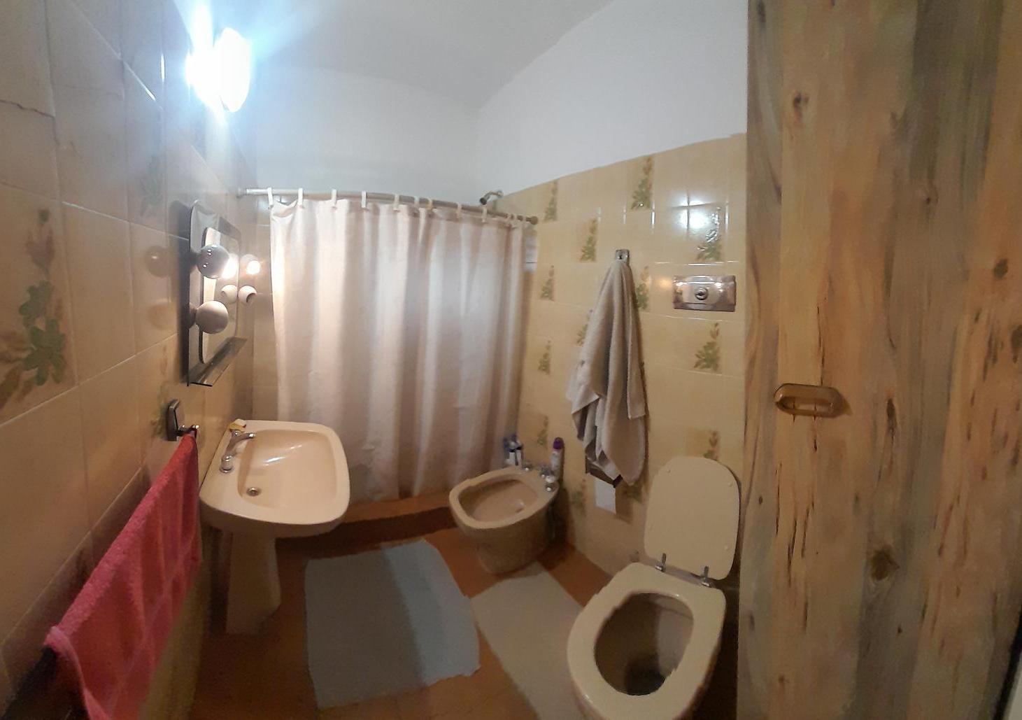 Foto de Casa multifamiliar con local/deposito Lote ideal constructor, imagen 5