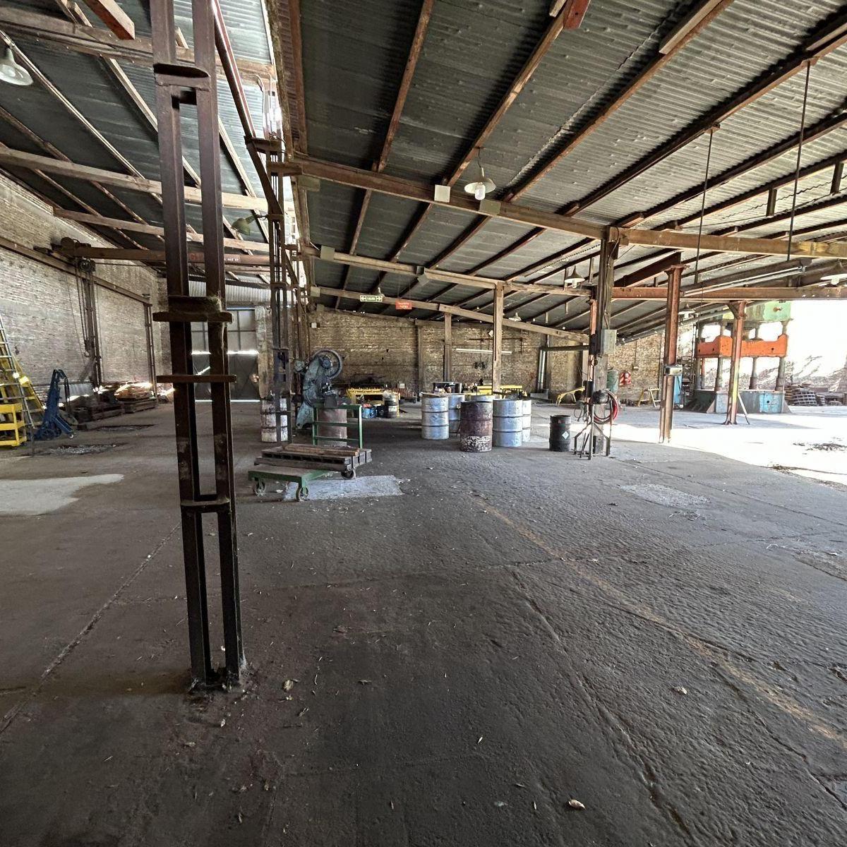 Lote 2.600 m² - Montevideo 4300